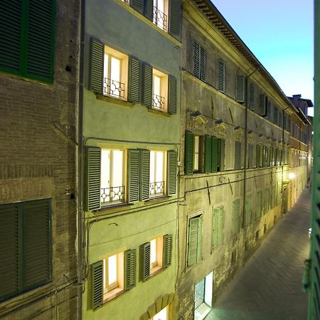 Bed and Breakfast Residenza d'Epoca Campo Regio Relais Siena Esterno foto